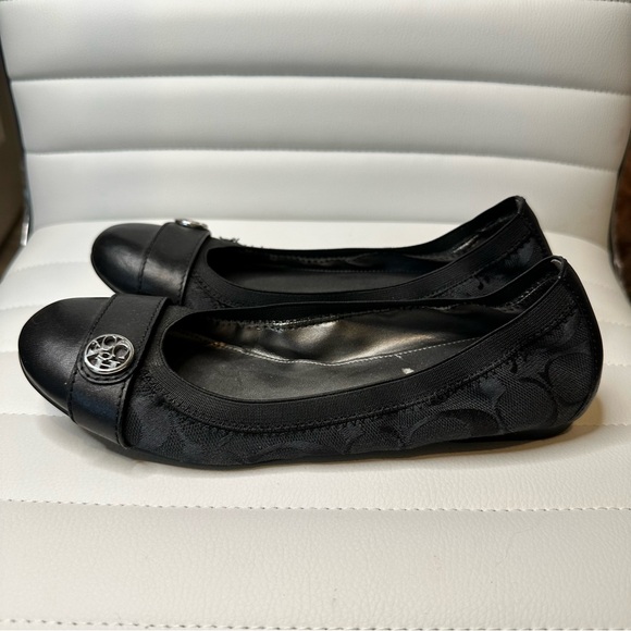 💝Coach Signature Logo Black Canvas Chelsea Elasticized Ballet Flats Black Size 6 - Picture 3 of 10